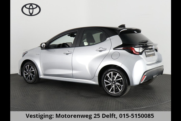 Toyota Yaris 1.5 HYBRIDE AUTOMAAT SILVERLINE BI-TONE CLOUD NAVI. SLECHTS 6.400 KM. GARANTIE TOT 3-2034*