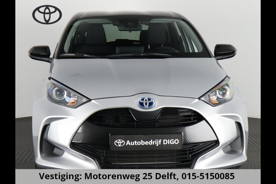 Toyota Yaris 1.5 HYBRIDE AUTOMAAT SILVERLINE BI-TONE CLOUD NAVI. SLECHTS 6.400 KM. GARANTIE TOT 3-2034*