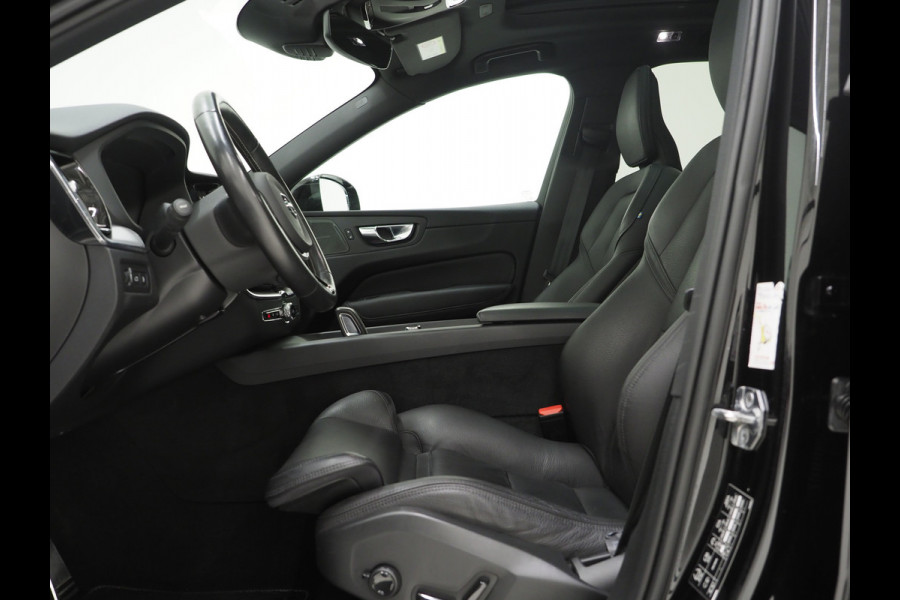 Volvo XC60 2.0 T8 Twin Engine AWD R-Design | Panoramadak | Pilot Assist | Harman/Kardon | Camera | Trekhaak