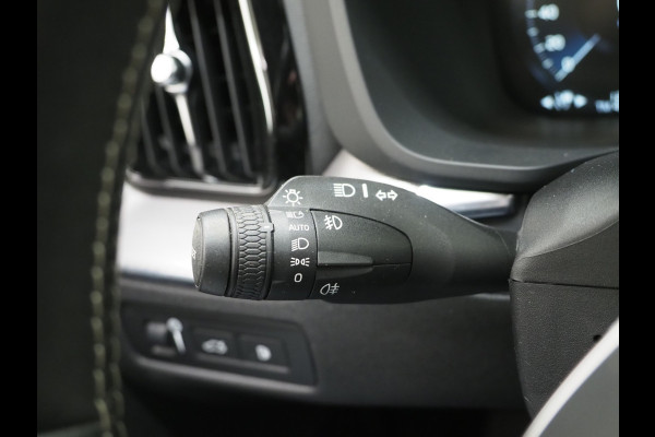 Volvo XC60 2.0 T8 Twin Engine AWD R-Design | Panoramadak | Pilot Assist | Harman/Kardon | Camera | Trekhaak