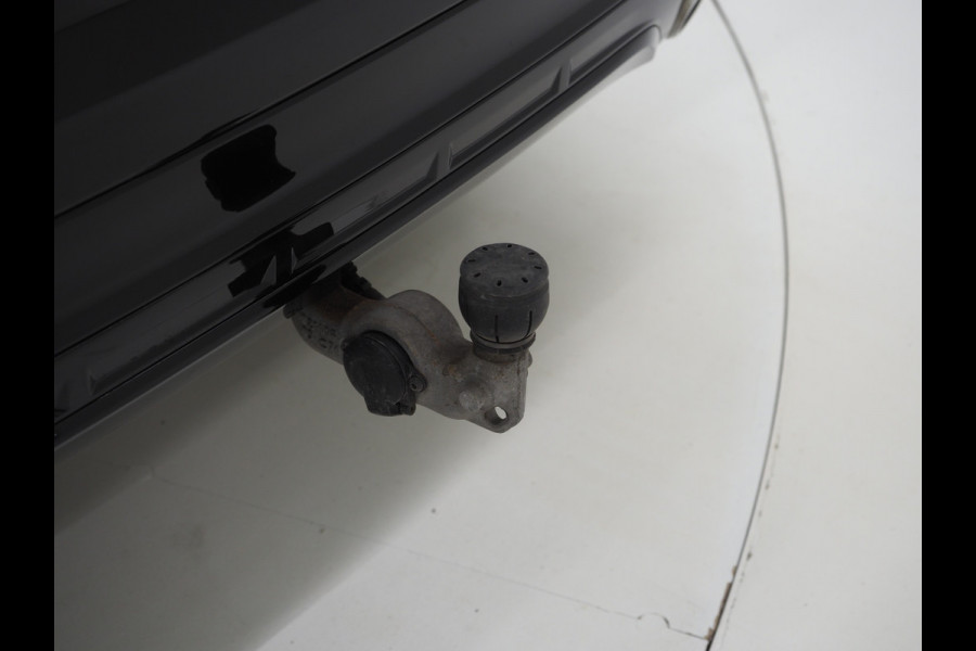 Volvo XC60 2.0 T8 Twin Engine AWD R-Design | Panoramadak | Pilot Assist | Harman/Kardon | Camera | Trekhaak
