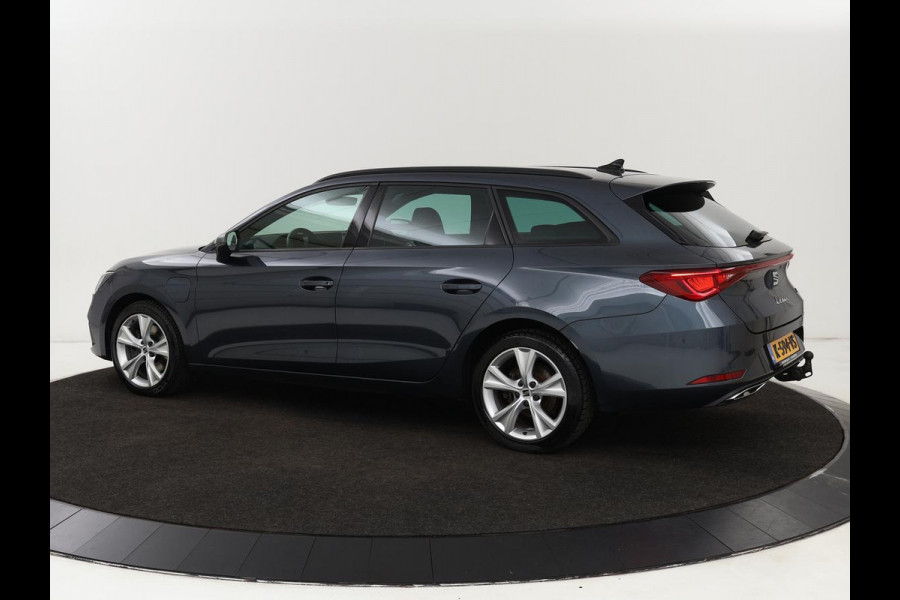 Seat Leon 1.4 TSI eHybrid PHEV FR | Trekhaak | Carplay | Full LED | Navigatie | Sportstoelen | Climate control | Parkeerhulp | Cruise control