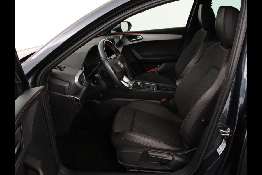 Seat Leon 1.4 TSI eHybrid PHEV FR | Trekhaak | Carplay | Full LED | Navigatie | Sportstoelen | Climate control | Parkeerhulp | Cruise control