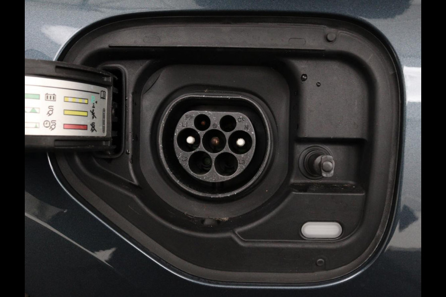 Seat Leon 1.4 TSI eHybrid PHEV FR | Trekhaak | Carplay | Full LED | Navigatie | Sportstoelen | Climate control | Parkeerhulp | Cruise control