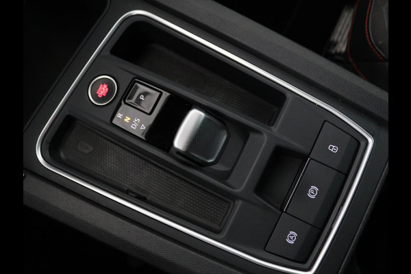 Seat Leon 1.4 TSI eHybrid PHEV FR | Trekhaak | Carplay | Full LED | Navigatie | Sportstoelen | Climate control | Parkeerhulp | Cruise control