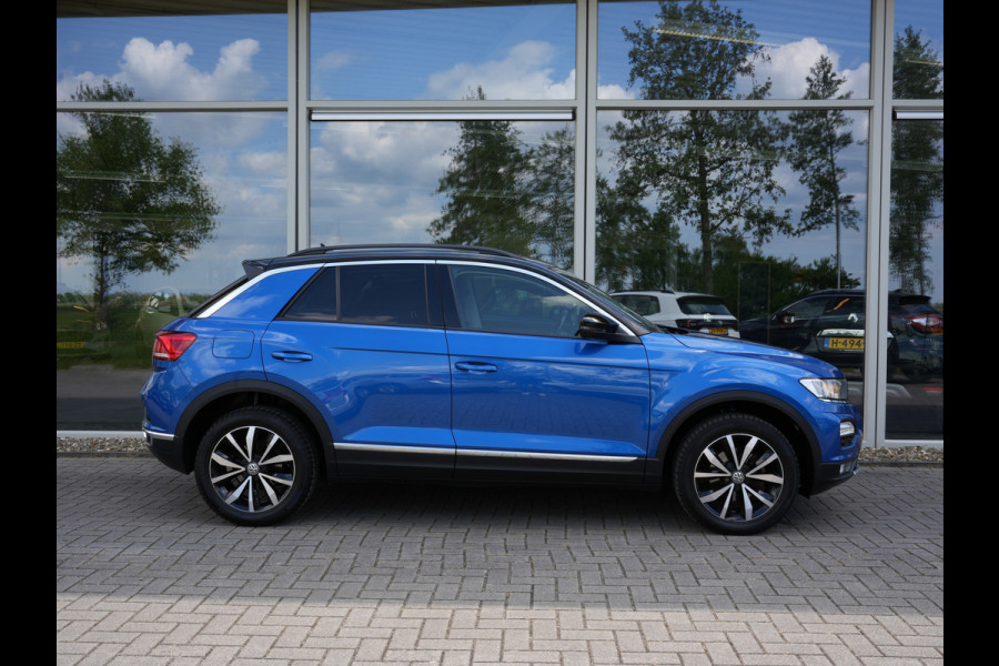 Volkswagen T-Roc 1.0 TSI Style | Navigatie | Virtual | DAB | Climate Control | Trekhaak