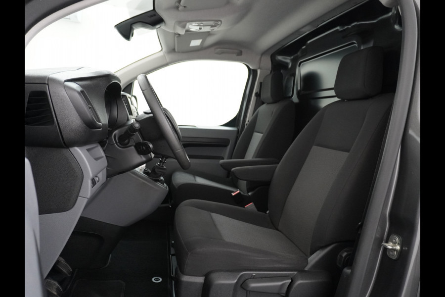 Peugeot Expert 1.5HDI 100 Premium Trekhaak Airco Bluetooth Cruise Control Regen/Lichtsensor Betonplex vloer Lat om Lat Schuifdeur Dealeronderhouden! Recent onderhoud gehad.