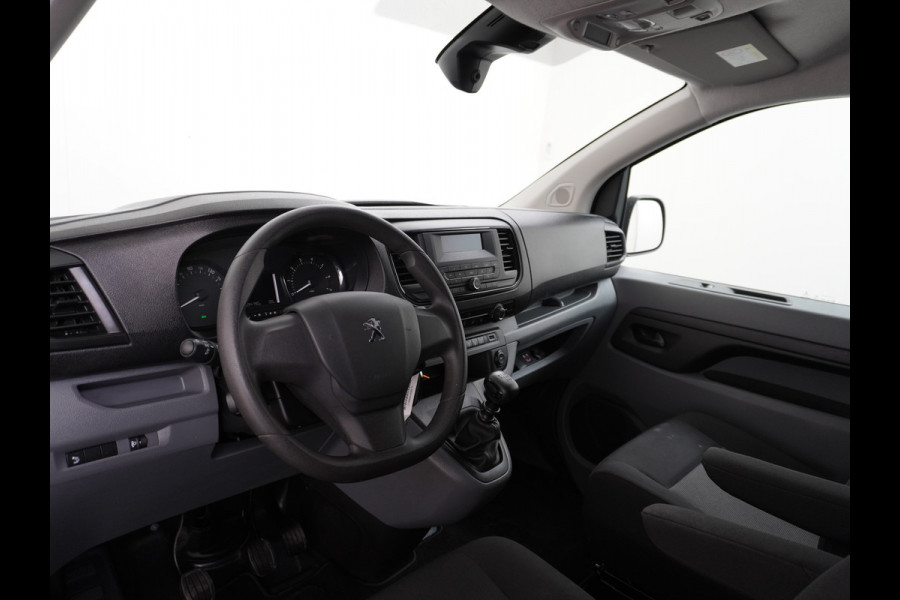 Peugeot Expert 1.5HDI 100 Premium Trekhaak Airco Bluetooth Cruise Control Regen/Lichtsensor Betonplex vloer Lat om Lat Schuifdeur Dealeronderhouden! Recent onderhoud gehad.