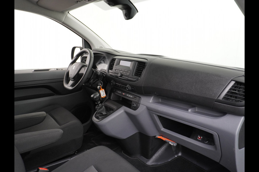 Peugeot Expert 1.5HDI 100 Premium Trekhaak Airco Bluetooth Cruise Control Regen/Lichtsensor Betonplex vloer Lat om Lat Schuifdeur Dealeronderhouden! Recent onderhoud gehad.