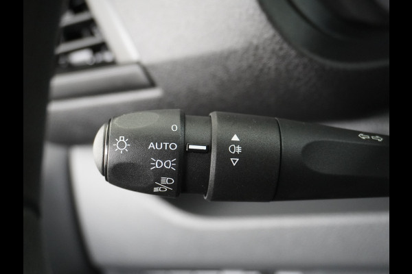 Peugeot Expert 1.5HDI 100 Premium Trekhaak Airco Bluetooth Cruise Control Regen/Lichtsensor Betonplex vloer Lat om Lat Schuifdeur Dealeronderhouden! Recent onderhoud gehad.