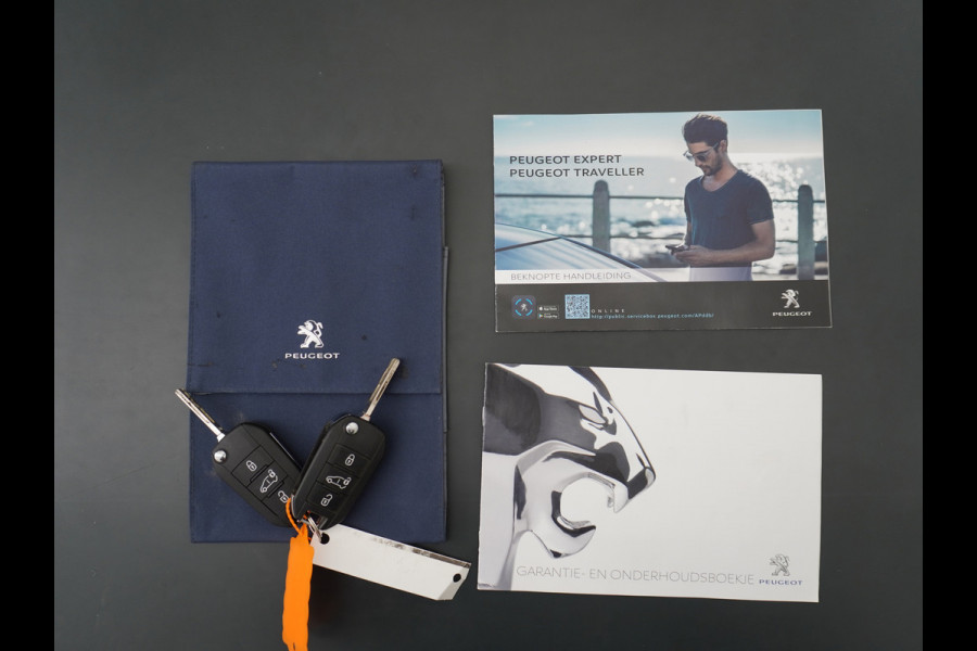 Peugeot Expert 1.5HDI 100 Premium Trekhaak Airco Bluetooth Cruise Control Regen/Lichtsensor Betonplex vloer Lat om Lat Schuifdeur Dealeronderhouden! Recent onderhoud gehad.