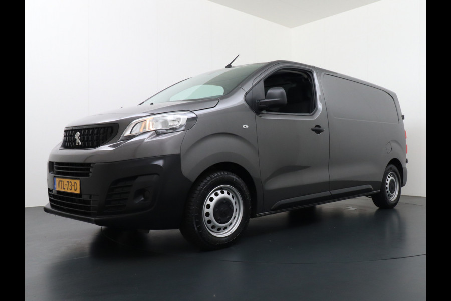 Peugeot Expert 1.5HDI 100 Premium Trekhaak Airco Bluetooth Cruise Control Regen/Lichtsensor Betonplex vloer Lat om Lat Schuifdeur Dealeronderhouden! Recent onderhoud gehad.