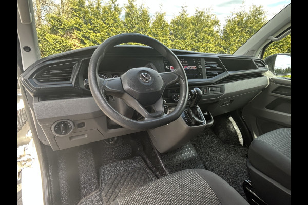 Volkswagen Transporter 2.0 TDI 150 PK AUTOMAAT 6.1 / L2H1 / DUBBEL CABINE / AIRCO / CRUISE / NAVI / TREKHAAK