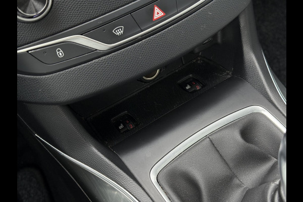 Peugeot 308 1.5 BlueHDi GT-Line 130pk Leder | Denon | Panorama | Trekhaak |