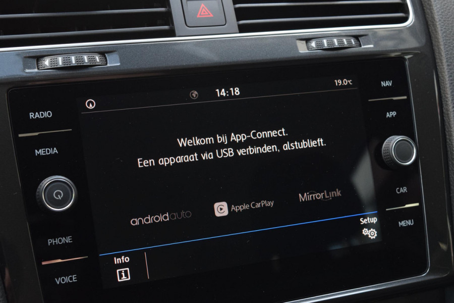 Volkswagen Golf 1.0 TSI Comfortline|2xPDC|Carplay|ACC|