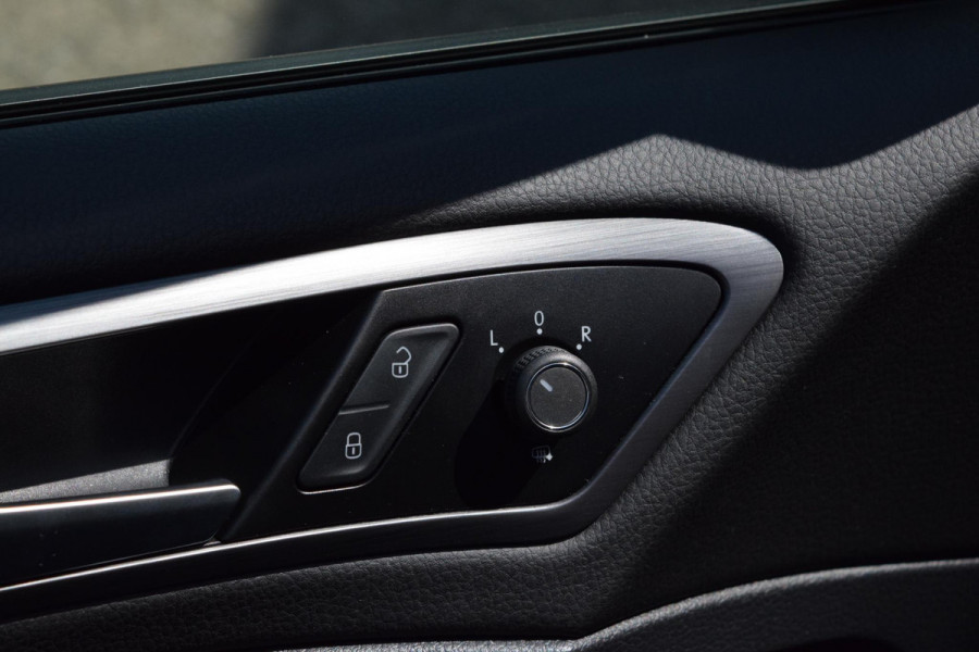 Volkswagen Golf 1.0 TSI Comfortline|2xPDC|Carplay|ACC|