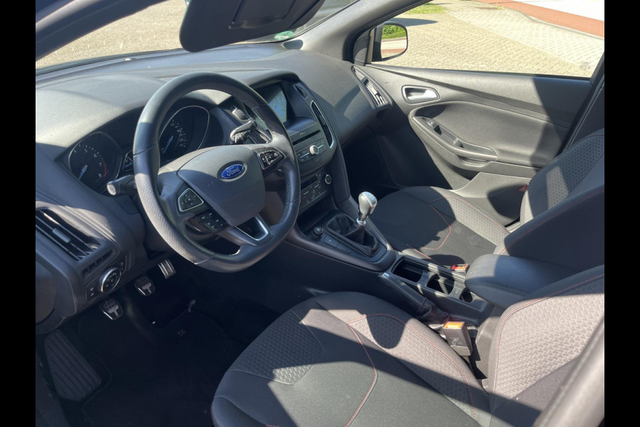 Ford Focus 1.0 Ecoboost ST-Line 125pk | Cruise Control | Climate Control | Lichtmetalen Wielen |