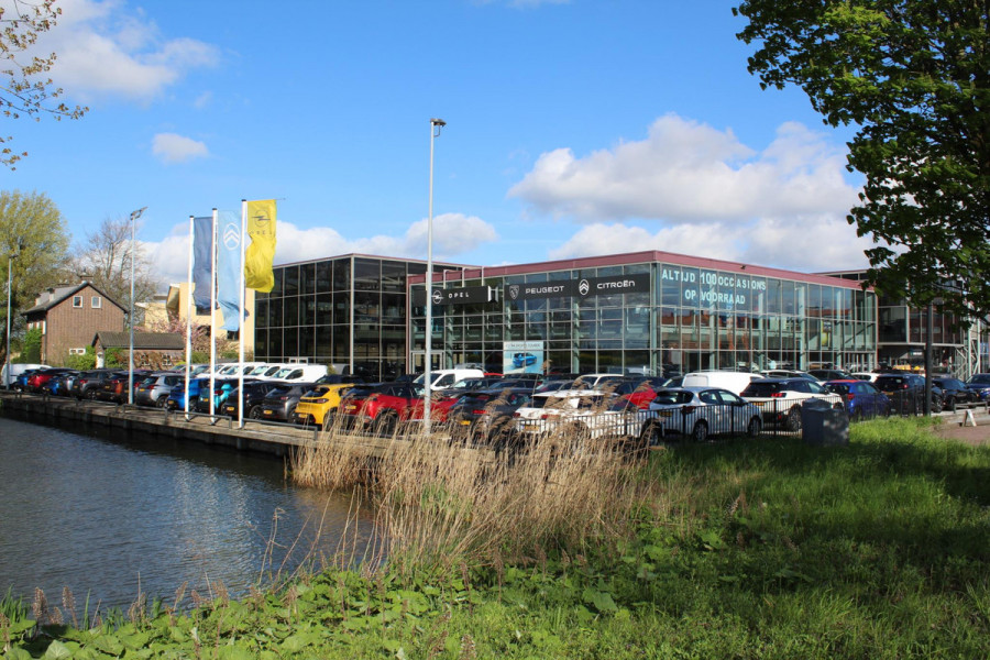 Opel Mokka 1.2 Turbo Business Elegance Automaat | Navigatie | Achteruitrijcamera | Keyless Start/Entry | Apple Carplay/Android Auto |