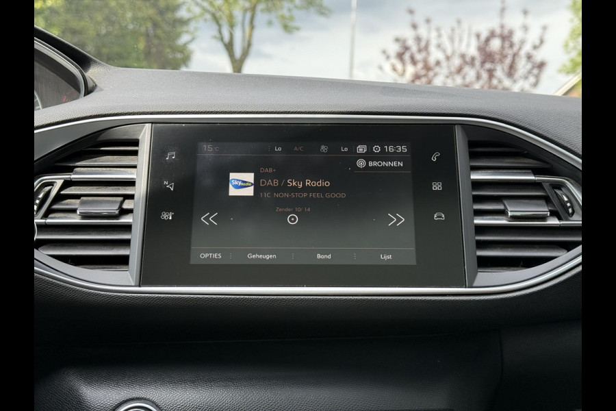 Peugeot 308 SW 1.5 BlueHDi 130pk Premium | Navi  | Camera | Panorama | Trekhaak |