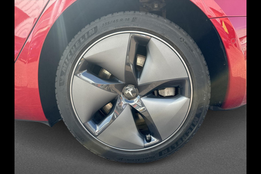 Tesla Model 3 Standard RWD Plus 60 kWh