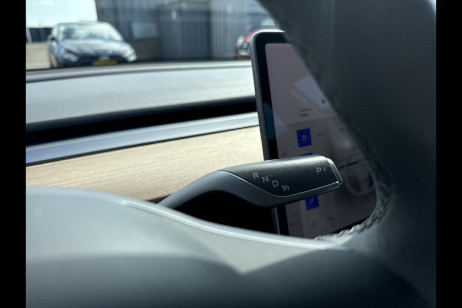 Tesla Model 3 Standard RWD Plus 60 kWh