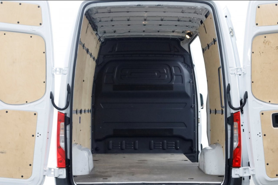Mercedes-Benz Sprinter 315 CDI 150pk L2H2 RWD 9G Automaat Airco/Trekhaak 3500kg 10-2021
