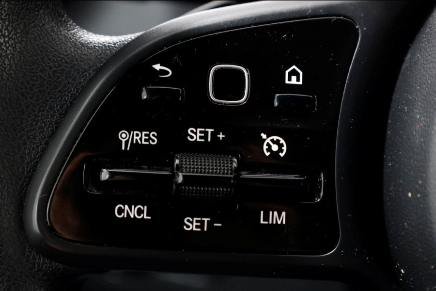 Mercedes-Benz Sprinter 315 CDI 150pk L2H2 RWD 9G Automaat Airco/Trekhaak 3500kg 10-2021