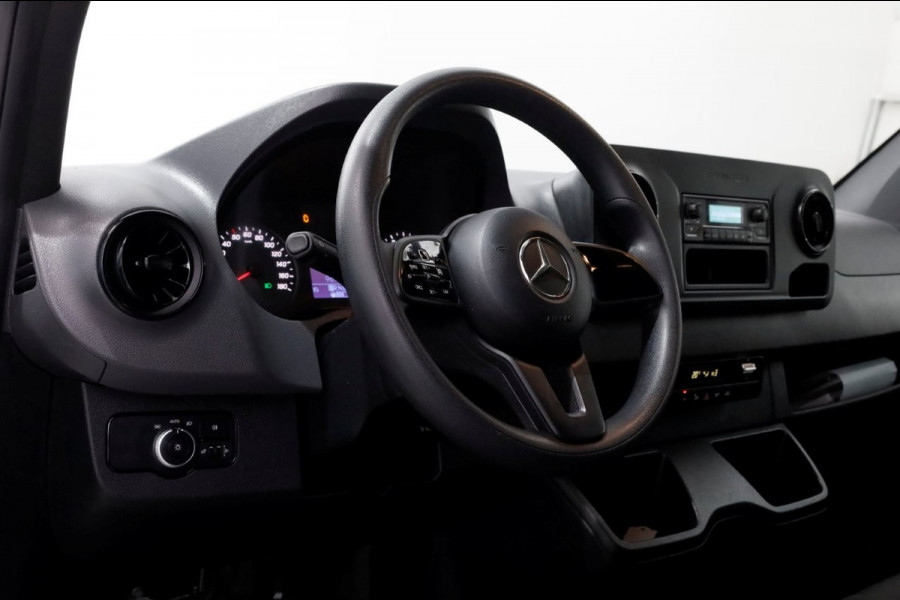 Mercedes-Benz Sprinter 315 CDI 150pk L2H2 RWD 9G Automaat Airco/Trekhaak 3500kg 10-2021