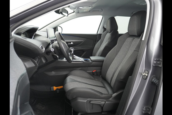 Peugeot 5008 T131PK 7-Pers Apple Carplay Android Adap.Cruise Navi Camera Trekhaak Led Elek.Achterklep Ecc Pdc DAB+ Pack Drive Assist Plus Dodehoek detectie Lane Assist Keyless Lmv 19" Verkeersbordlezer Privacy Glas Blue Premium 100% Dealeronderhouden! EURO6 Laatste beurt gehad bij 98.204km/13/1/2025!