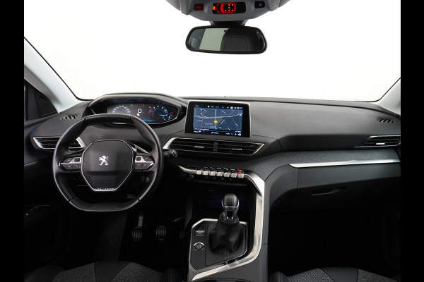 Peugeot 5008 T131PK 7-Pers Apple Carplay Android Adap.Cruise Navi Camera Trekhaak Led Elek.Achterklep Ecc Pdc DAB+ Pack Drive Assist Plus Dodehoek detectie Lane Assist Keyless Lmv 19" Verkeersbordlezer Privacy Glas Blue Premium 100% Dealeronderhouden! EURO6 Laatste beurt gehad bij 98.204km/13/1/2025!
