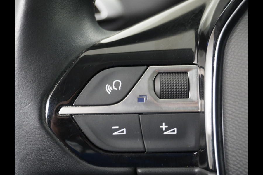 Peugeot 5008 T131PK 7-Pers Apple Carplay Android Adap.Cruise Navi Camera Trekhaak Led Elek.Achterklep Ecc Pdc DAB+ Pack Drive Assist Plus Dodehoek detectie Lane Assist Keyless Lmv 19" Verkeersbordlezer Privacy Glas Blue Premium 100% Dealeronderhouden! EURO6 Laatste beurt gehad bij 98.204km/13/1/2025!