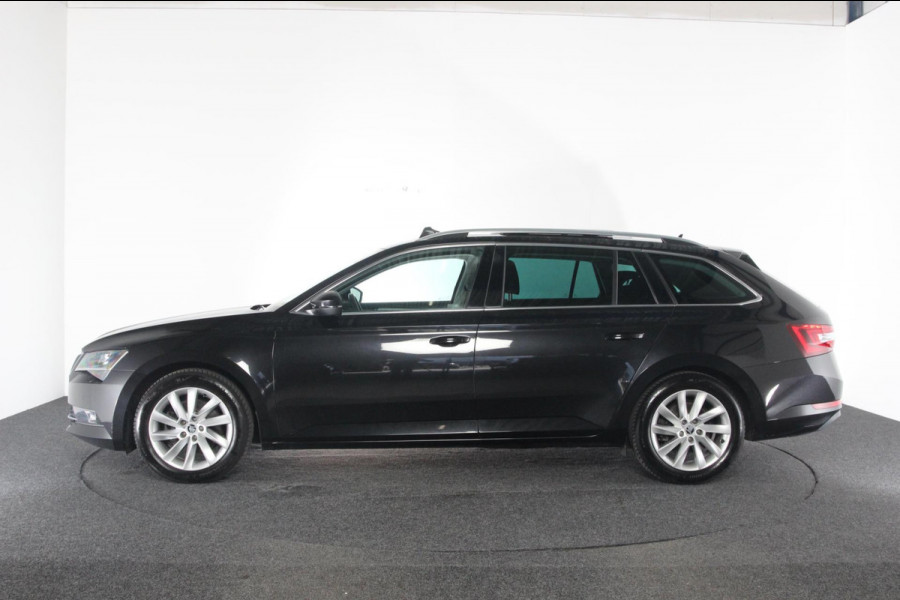 Škoda Superb Combi 1.6 TDI Ambition Business | panoramadak |