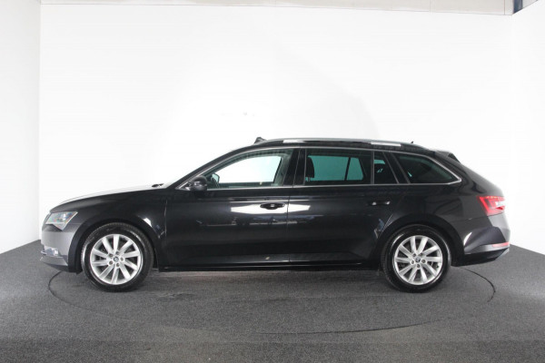 Škoda Superb Combi 1.6 TDI Ambition Business | panoramadak |