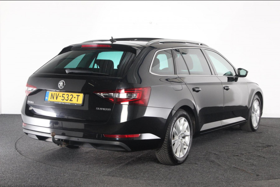 Škoda Superb Combi 1.6 TDI Ambition Business | panoramadak |