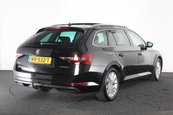 Škoda Superb Combi 1.6 TDI Ambition Business | panoramadak |