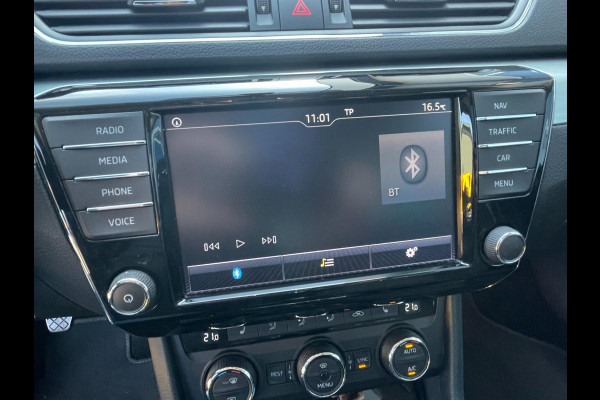 Škoda Superb Combi 1.6 TDI Ambition Business | panoramadak |