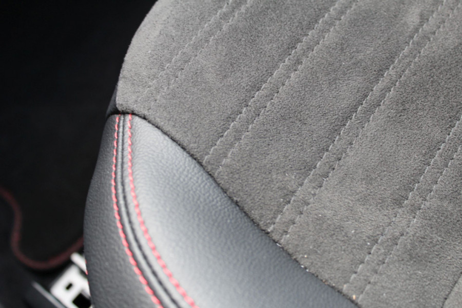 Ford Kuga 2.5 PHEV ST-Line X | 19'' | Styling pack | BLIS | B&O | Head-up | Navigatie