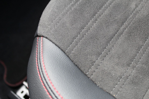 Ford Kuga 2.5 PHEV ST-Line X | 19'' | Styling pack | BLIS | B&O | Head-up | Navigatie