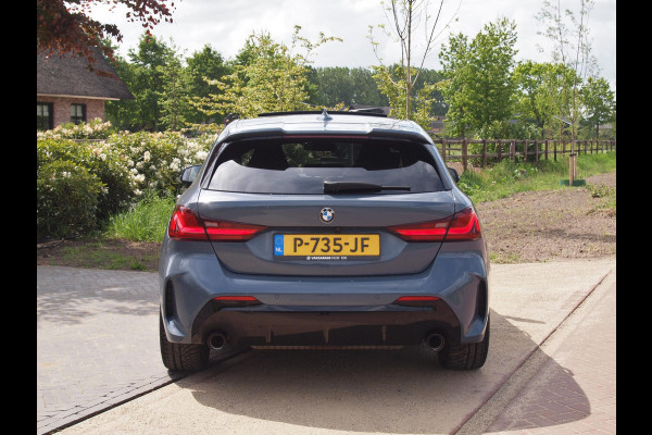 BMW 1-serie 120i Business Edition | Panoramadak | Camera | Apple Carplay | M-pakket | Schaalstoelen |