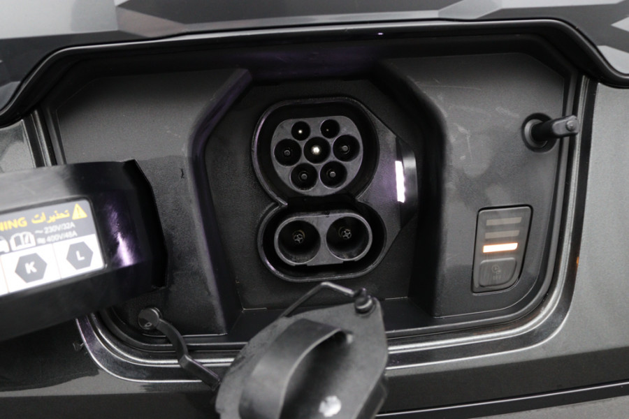 Kia Niro EV Light Edition 64.8 kWh - Navigatie - Climate Control - Apple Carplay/Android Auto - Fabrieksgarantie tot 05-2031