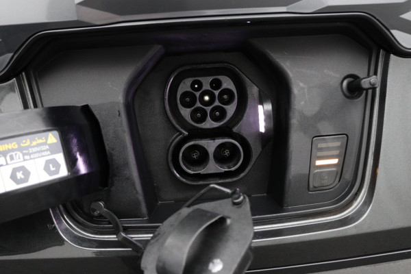 Kia Niro EV Light Edition 64.8 kWh - Navigatie - Climate Control - Apple Carplay/Android Auto - Fabrieksgarantie tot 05-2031
