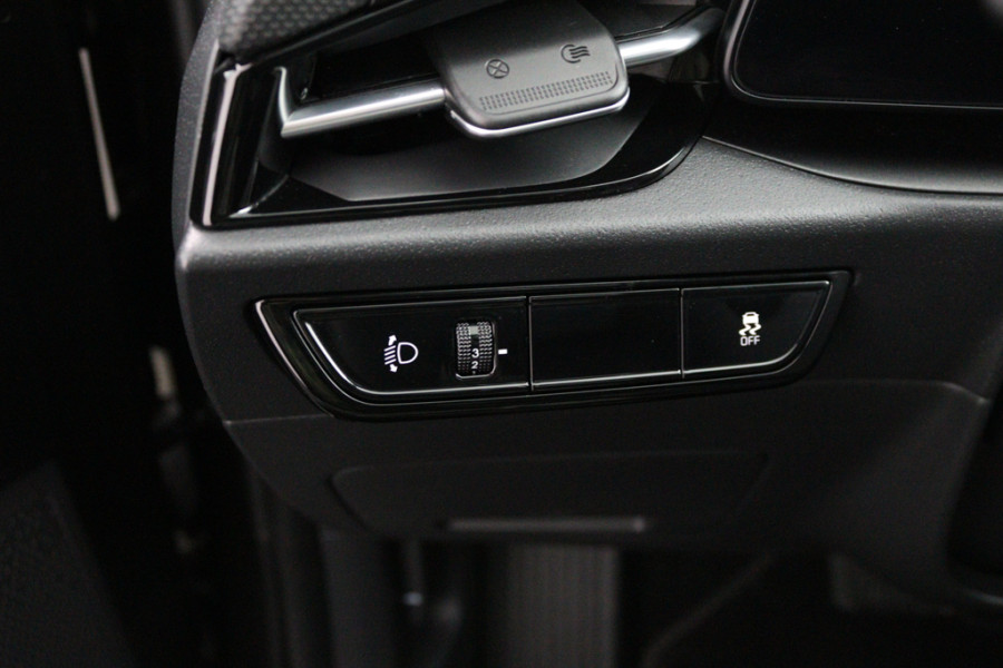 Kia Niro EV Light Edition 64.8 kWh - Navigatie - Climate Control - Apple Carplay/Android Auto - Fabrieksgarantie tot 05-2031