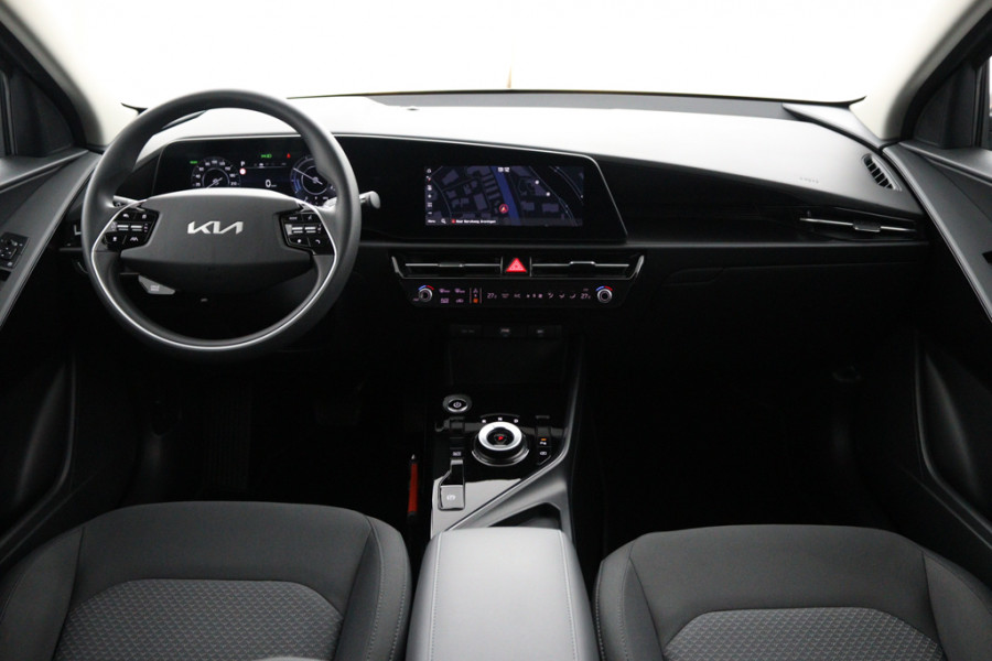 Kia Niro EV Light Edition 64.8 kWh - Navigatie - Climate Control - Apple Carplay/Android Auto - Fabrieksgarantie tot 05-2031