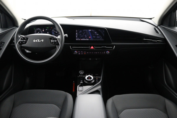 Kia Niro EV Light Edition 64.8 kWh - Navigatie - Climate Control - Apple Carplay/Android Auto - Fabrieksgarantie tot 05-2031