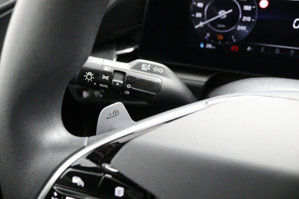 Kia Niro EV Light Edition 64.8 kWh - Navigatie - Climate Control - Apple Carplay/Android Auto - Fabrieksgarantie tot 05-2031