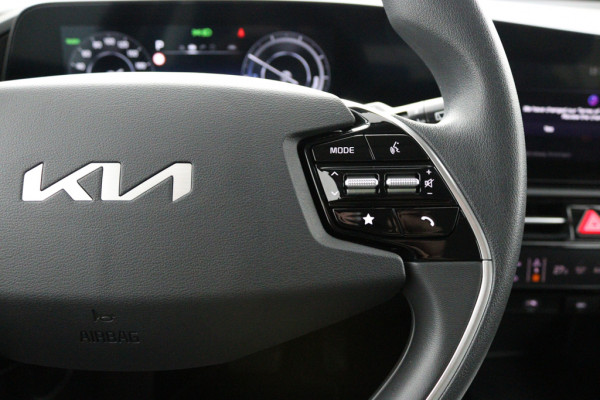 Kia Niro EV Light Edition 64.8 kWh - Navigatie - Climate Control - Apple Carplay/Android Auto - Fabrieksgarantie tot 05-2031