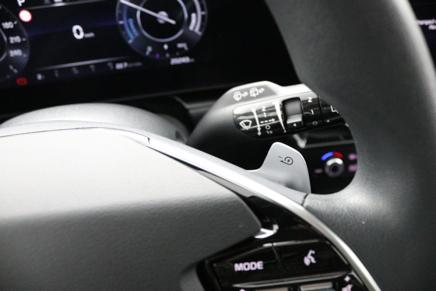 Kia Niro EV Light Edition 64.8 kWh - Navigatie - Climate Control - Apple Carplay/Android Auto - Fabrieksgarantie tot 05-2031