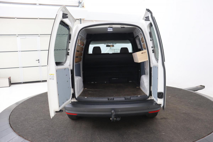 Volkswagen Caddy 2.0 TDI L1H1 Trendline | Trekhaak | Carplay | Navigatie | Airco | Elektrische ramen