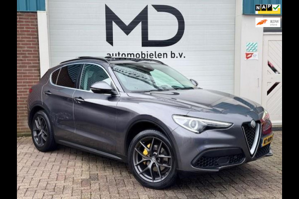 Alfa Romeo Stelvio 2.0 T AWD First Edition Q4 - Panorama dak