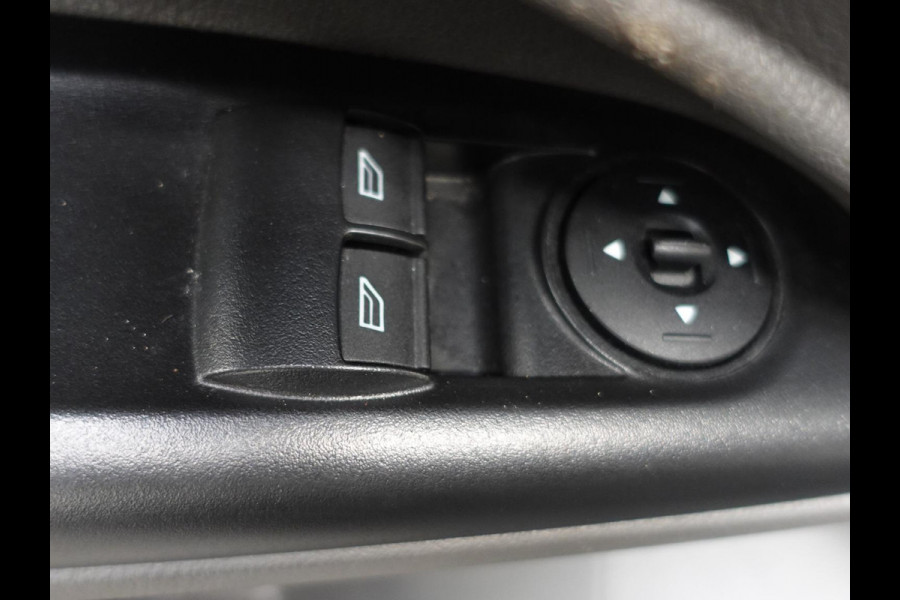 Ford Transit Connect 100pk Automaat L2 Trend Navigatie Camera Parkeersensoren Cruise control 3 Zits